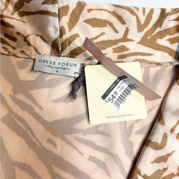 Dress Forum animal print mini wrap skirt animal print silky Small - Picture 5 of 7